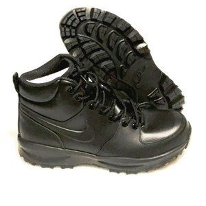 Nike Manoa working, hiking black leather boots for men size 11 us